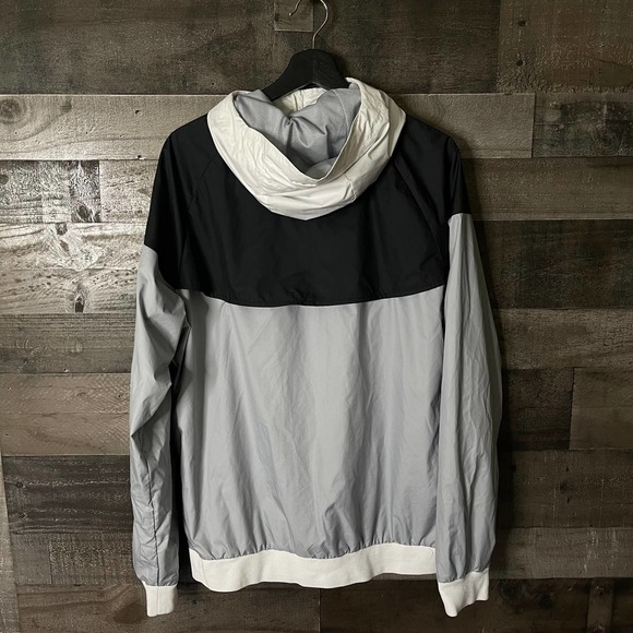 SOLD Nike Sportswear Mens Windbreaker Jacket Large - Picture 4 of 4